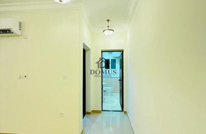 Apartment - 2 - 3 for rent in Thabit Bin Zaid Street - Al Mansoura - Doha