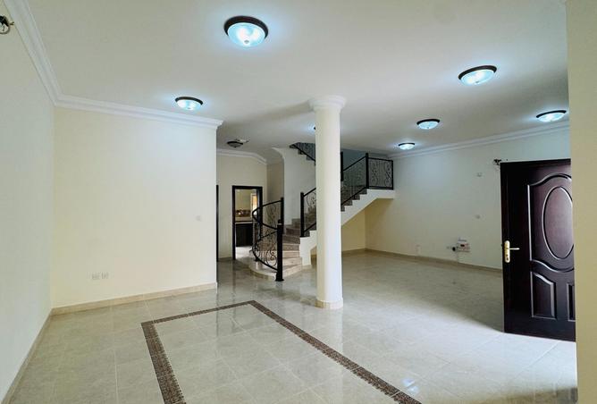 992955 - Property Image 2