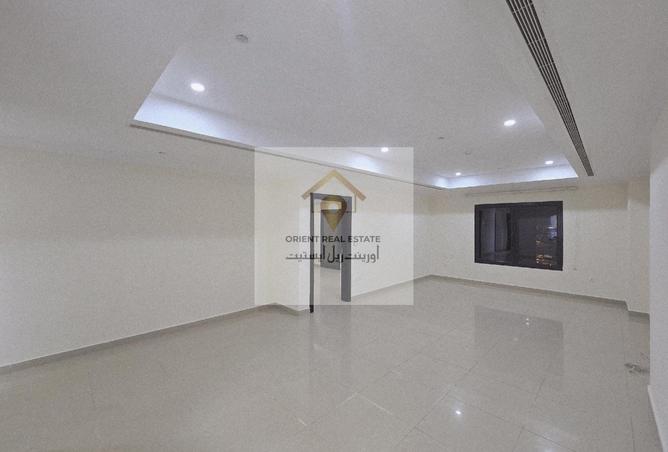 1002771 - Property Image 3