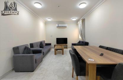 Apartment - 2 Bedrooms - 2 Bathrooms for rent in Al Duhail - Al Duhail - Doha