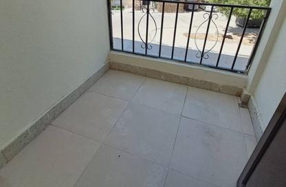 Compound - 3 - 3 for rent in Souk Al gharaffa - Al Gharrafa - Doha