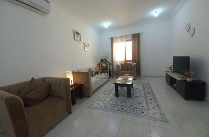 Apartment - 2 Bedrooms - 2 Bathrooms for rent in Anas Street - Fereej Bin Mahmoud North - Fereej Bin Mahmoud - Doha
