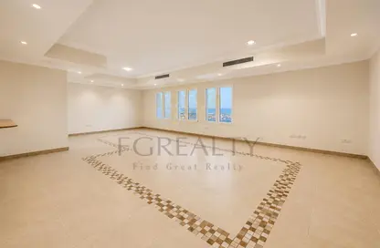 Apartment - 3 Bedrooms - 4 Bathrooms for sale in West Porto Drive - Porto Arabia - The Pearl Island - Doha