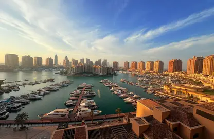 Apartment - 2 Bedrooms - 2 Bathrooms for rent in West Porto Drive - Porto Arabia - The Pearl Island - Doha