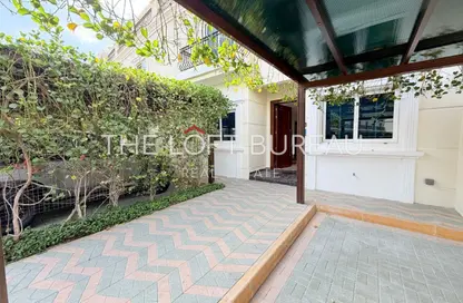 فيلا - 5 غرف نوم - 7 حمامات للايجار في حدائق فلورستا - حدائق فلورستا - جزيرة اللؤلؤة - الدوحة