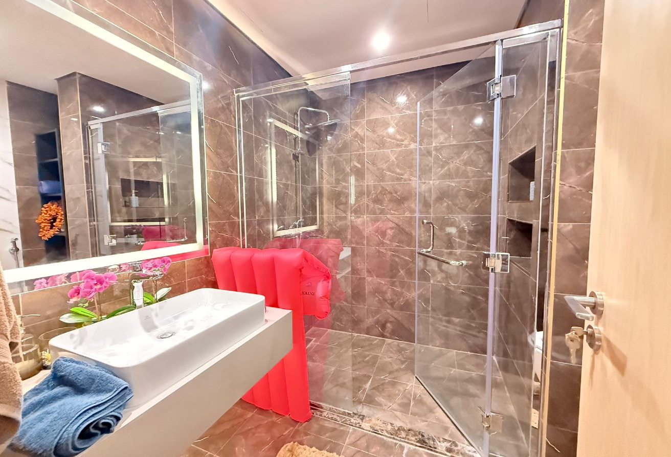 1BHK Luxury Apartment Lusail Marina – 1.25M…ONLY thumbnail 5