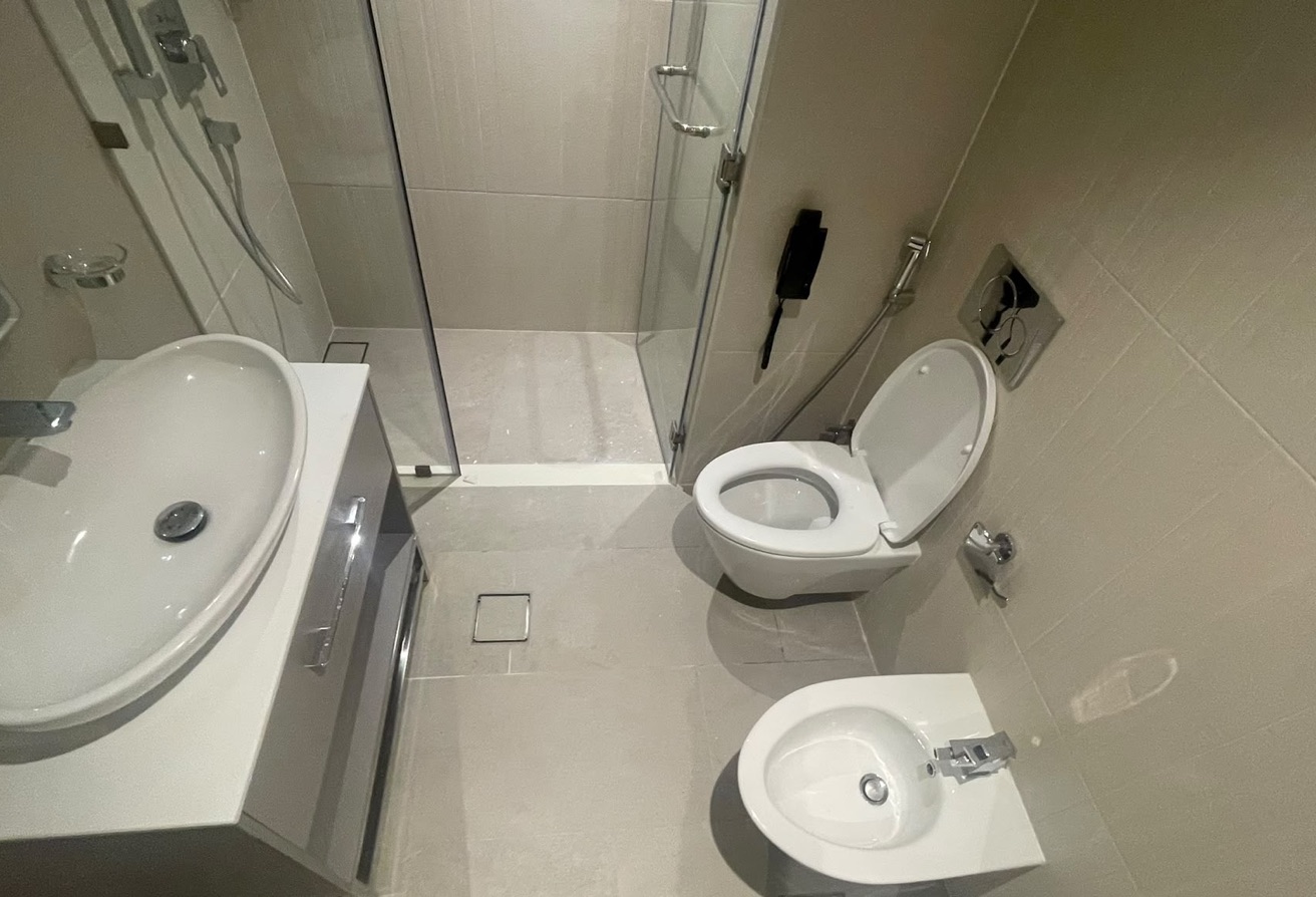2 Bedroom WestBey Hotel Apartment Including Bills thumbnail 6