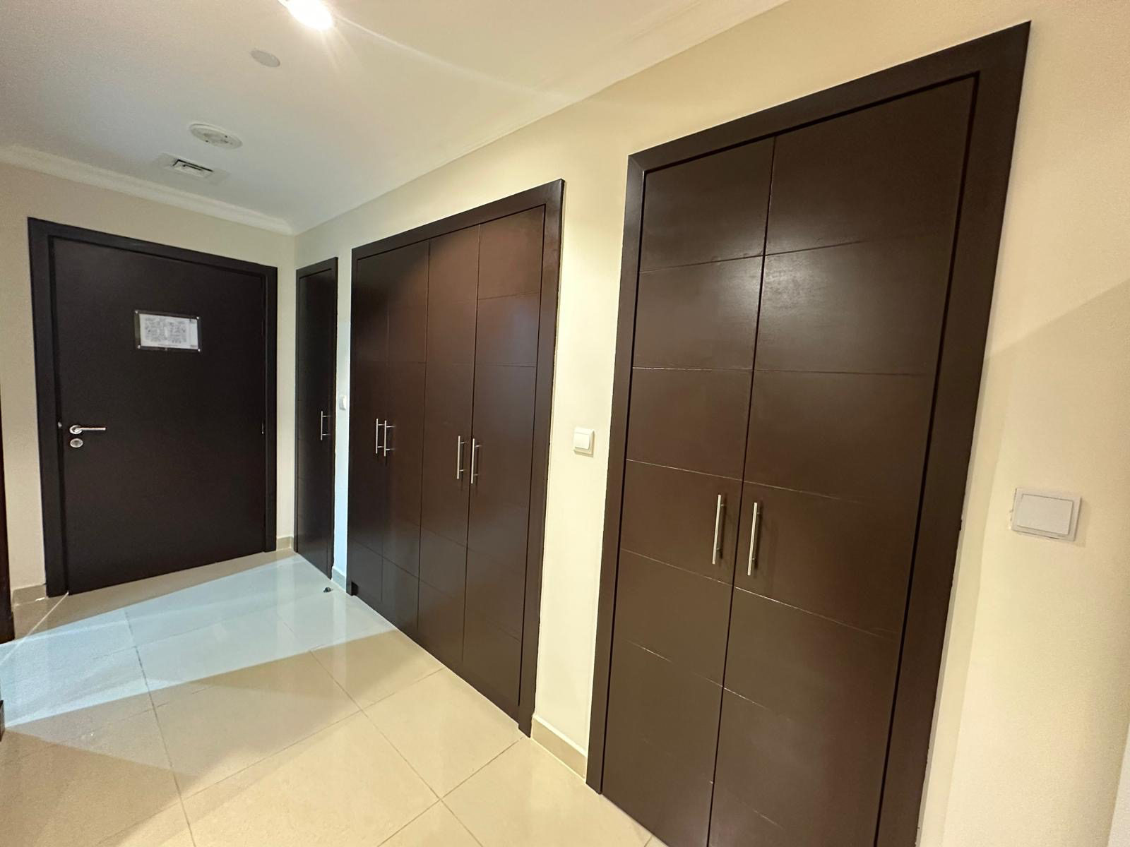 BEST DEAL FULLY SEE VEIW STUDIO WITH FURNITURE thumbnail 4