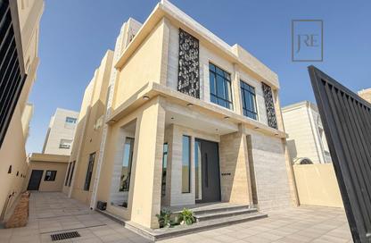 Villa - 7 Bedrooms - 7+ Bathrooms for sale in Al Wukair - Al Wukair - Al Wakra
