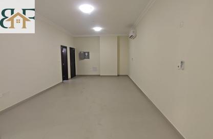 Apartment - 3 Bedrooms - 3 Bathrooms for rent in Fereej Bin Mahmoud North - Fereej Bin Mahmoud - Doha
