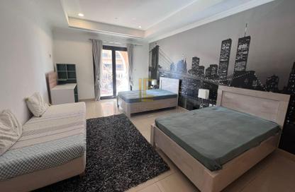 Apartment - 2 Bedrooms - 3 Bathrooms for rent in West Porto Drive - Porto Arabia - The Pearl Island - Doha