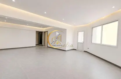 Apartment - 3 Bedrooms - 2 Bathrooms for rent in Thabit Bin Zaid Street - Al Mansoura - Doha