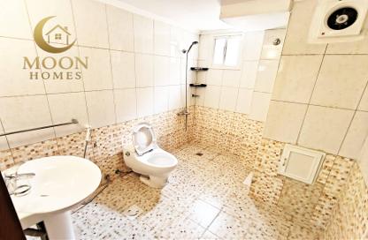 Apartment - Studio - 1 Bathroom for rent in Al Aqaria Tower - Old Salata - Salata - Doha