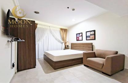 Apartment - Studio - 1 Bathroom for rent in Al Aqaria Tower - Old Salata - Salata - Doha