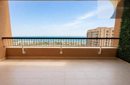 Apartment - 3 Bedrooms - 4 Bathrooms for rent in West Porto Drive - Porto Arabia - The Pearl Island - Doha