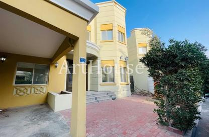 Villa - 4 Bedrooms - 5 Bathrooms for rent in Souk Al gharaffa - Al Gharrafa - Doha