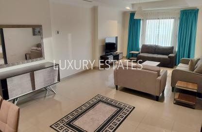 Apartment - 1 Bedroom - 2 Bathrooms for rent in Tower 13 - Porto Arabia - The Pearl Island - Doha Apartment - 1 Bedroom - 2 Bathrooms for rent in Tower 13 - Porto Arabia - The Pearl Island - Doha
