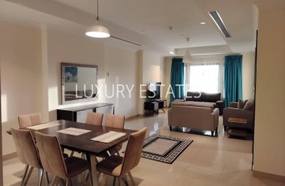 Apartment - 1 Bedroom - 2 Bathrooms for rent in Tower 13 - Porto Arabia - The Pearl Island - Doha Apartment - 1 Bedroom - 2 Bathrooms for rent in Tower 13 - Porto Arabia - The Pearl Island - Doha