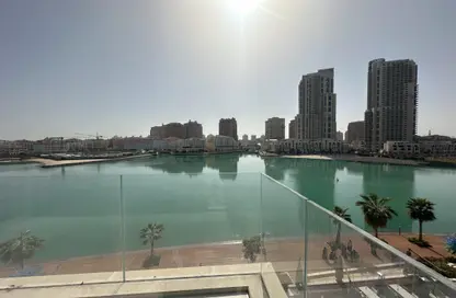 شقة - غرفة نوم - 2 حمامات للايجار في كريستال ريزيدنس - جزيرة جيوان - جزيرة اللؤلؤة - الدوحة