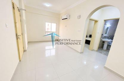 Apartment - 1 Bedroom - 1 Bathroom for rent in Najma Street - Najma - Doha