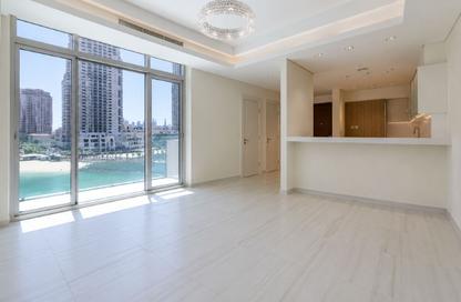 Apartment - 1 Bedroom - 2 Bathrooms for rent in Crystal Residence - Gewan Island - The Pearl Island - Doha