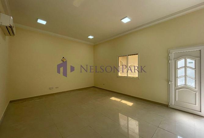 53470762 - Property Image 3