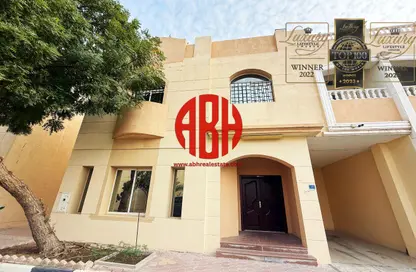 Compound - 5 Bedrooms - 6 Bathrooms for rent in Umm Al Seneem Street - Ain Khaled - Doha