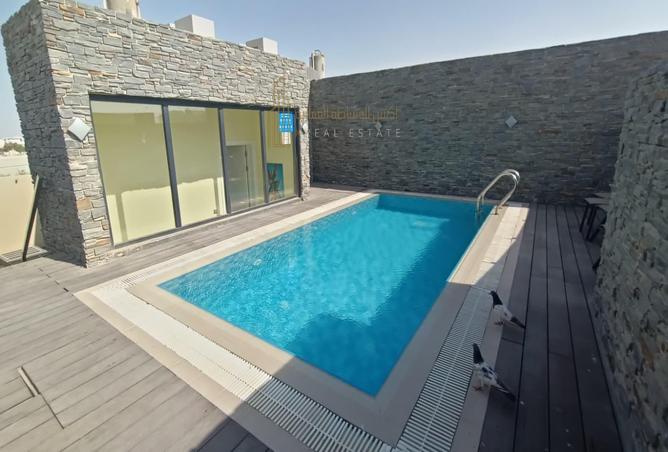 1003430 - Property Image 2