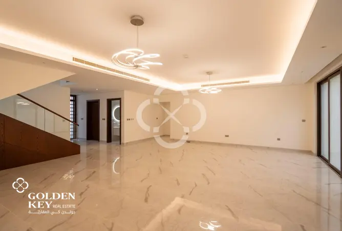 63810117 - Property Image 2