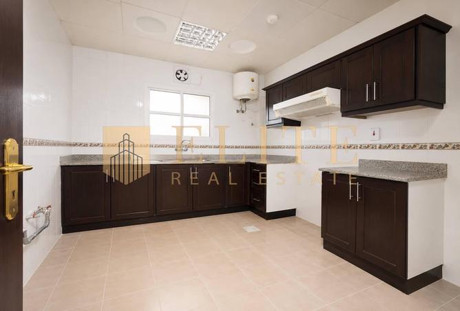 57301957 - Property Image 3
