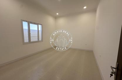 Penthouse - 1 - 2 for rent in Ammar Bin Yasser Street - Al Aziziyah - Doha
