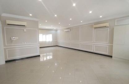 Villa - 3 Bedrooms - 4 Bathrooms for rent in Al Ain Compound 3 - Al Ain Compound - Ain Khaled - Doha