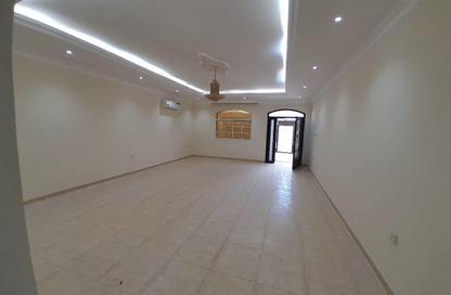 Villa - 6 Bedrooms - 6 Bathrooms for rent in Umm Salal Ali - Umm Salal Ali - Doha