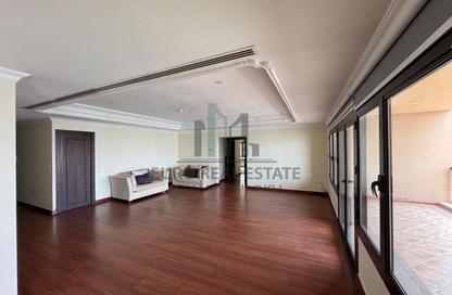 Apartment - 2 Bedrooms - 3 Bathrooms for rent in East Porto Drive - Porto Arabia - The Pearl Island - Doha