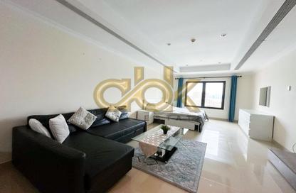 Apartment - Studio - 1 for rent in East Porto Drive - Porto Arabia - The Pearl Island - Doha