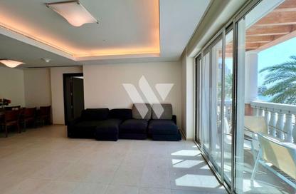 Apartment - 1 Bedroom - 2 Bathrooms for rent in East Porto Drive - Porto Arabia - The Pearl Island - Doha