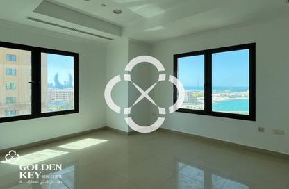 Apartment - 3 Bedrooms - 5 Bathrooms for rent in East Porto Drive - Porto Arabia - The Pearl Island - Doha