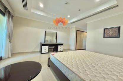 Apartment - 1 Bedroom - 2 Bathrooms for rent in East Porto Drive - Porto Arabia - The Pearl Island - Doha