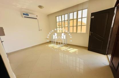 Apartment - Studio - 1 Bathroom for rent in Abu Hamour - Doha