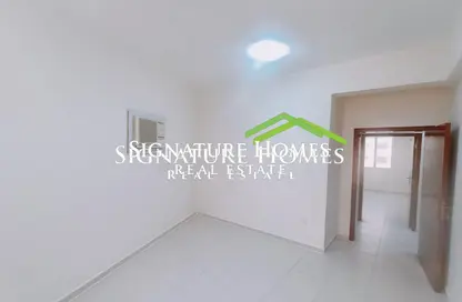 Apartment - 3 Bedrooms - 2 Bathrooms for rent in Ramada Commercial Building - Al Rawabi Street - Al Muntazah - Doha