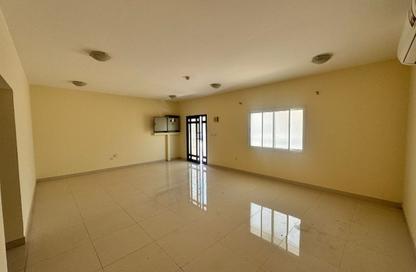 Compound - 5 Bedrooms - 5 Bathrooms for rent in Umm Al Amad - Umm Al Amad - Al Shamal