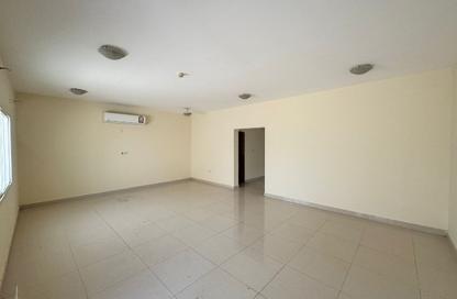 Compound - 5 Bedrooms - 5 Bathrooms for rent in Umm Al Amad - Umm Al Amad - Al Shamal
