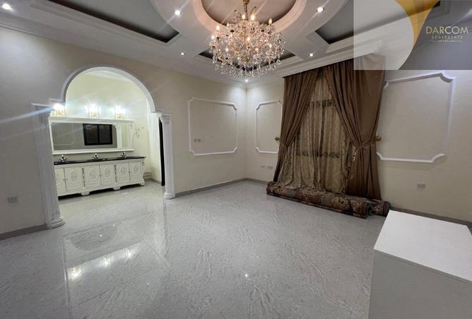 61674436 - Property Image 2