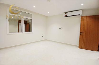 Apartment - 2 Bedrooms - 3 Bathrooms for rent in Al Mansoura - Al Mansoura - Doha