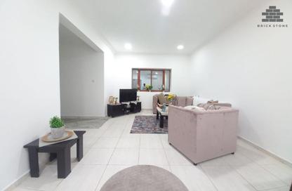 Apartment - 2 Bedrooms - 2 Bathrooms for rent in Anas Street - Fereej Bin Mahmoud North - Fereej Bin Mahmoud - Doha