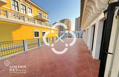 Apartment - 3 Bedrooms - 4 Bathrooms for rent in Carnaval - Qanat Quartier - The Pearl Island - Doha