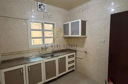 Apartment - 2 Bedrooms - 2 Bathrooms for rent in Fereej Bin Omran - Doha