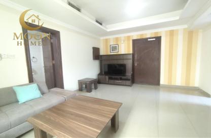 Apartment - 1 Bedroom - 2 Bathrooms for rent in Salaja Street - Doha Al Jadeed - Doha