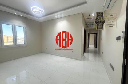 Apartment - 2 Bedrooms - 2 Bathrooms for rent in OqbaBin Nafie Steet - Old Airport Road - Doha