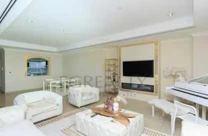 Apartment - 2 Bedrooms - 2 Bathrooms for sale in East Porto Drive - Porto Arabia - The Pearl Island - Doha